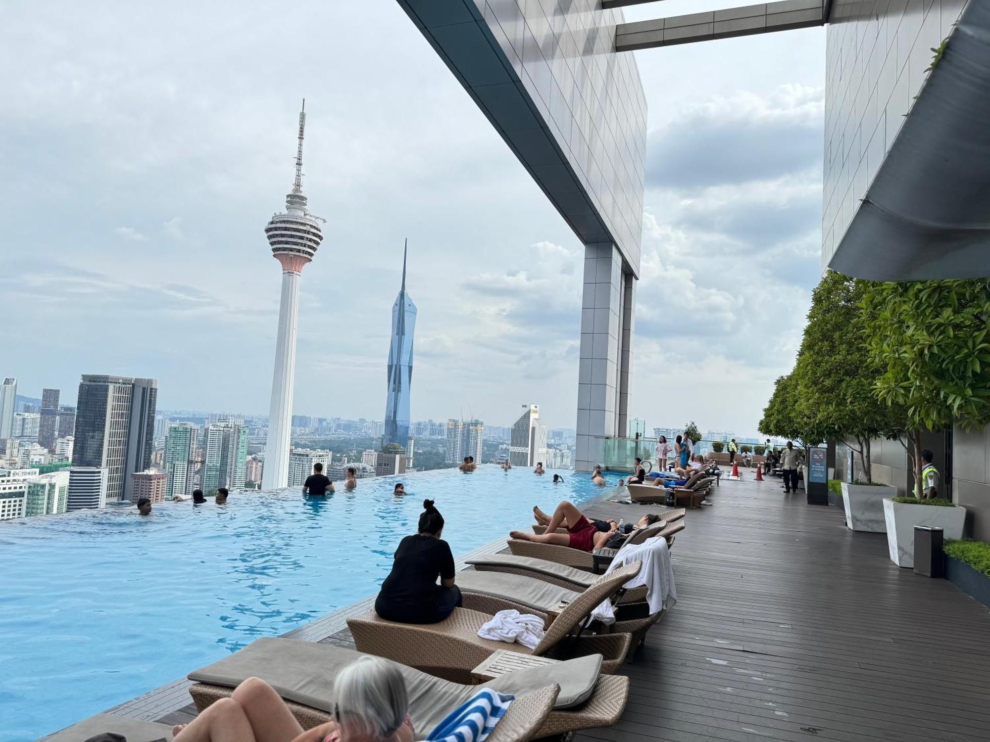 The Platinum Klcc By Loversuites Pangsapuri *